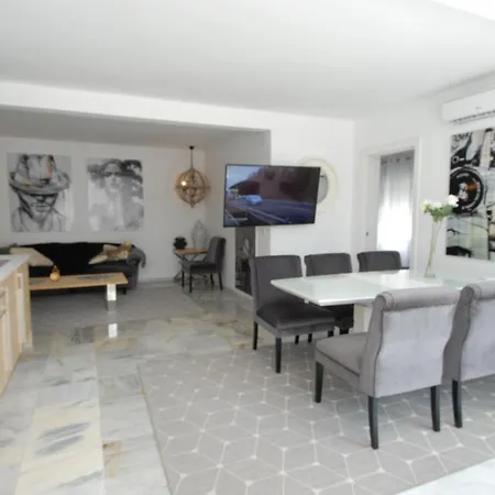 Villa Little Paradise Close To La Sala In Puerto Banus / Quiet Marbella