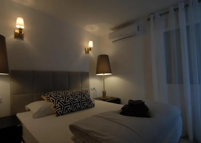 Little Paradise Close To La Sala In Puerto Banus / Quiet *