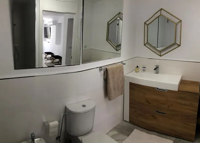 Little Paradise Close To La Sala In Puerto Banus / Quiet