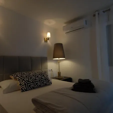 Little Paradise Close To La Sala In Puerto Banus / Quiet *