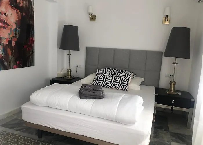 Little Paradise Close To La Sala In Puerto Banus / Quiet * Марбелья