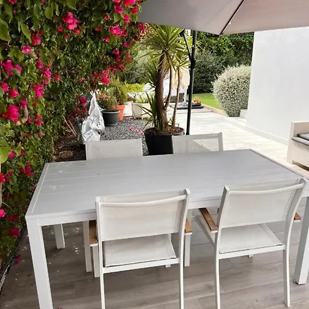 Little Paradise Close To La Sala In Puerto Banus / Quiet